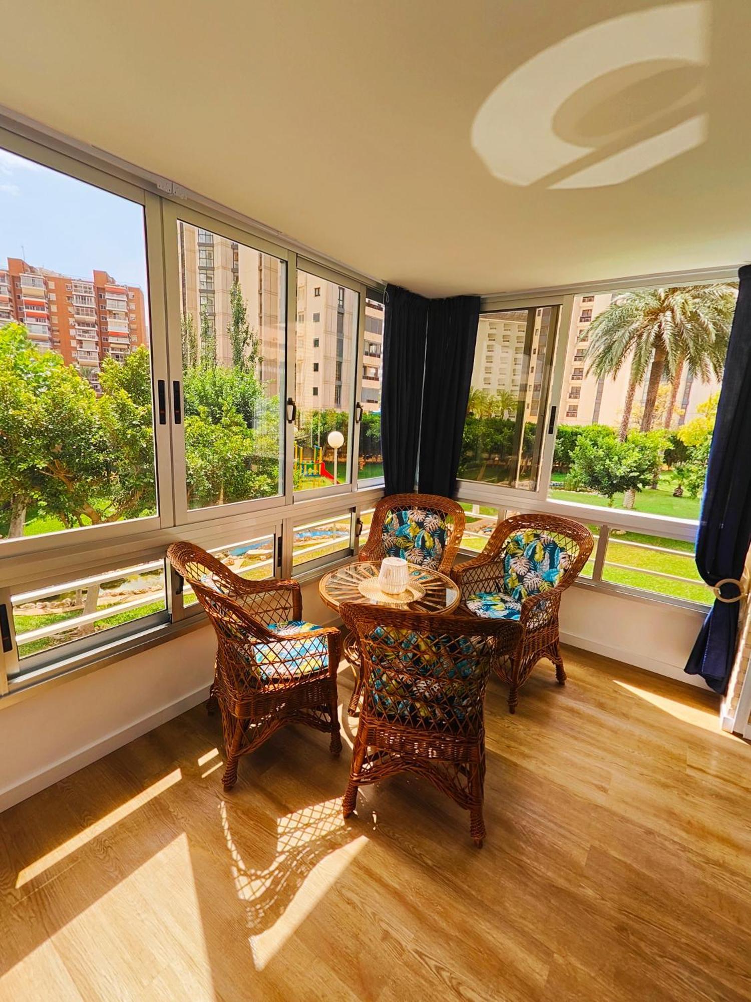 Luxury Lidersol Apartment Бенидорм Екстериор снимка
